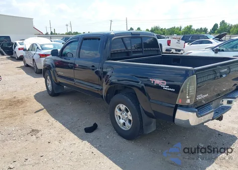 2011 Toyota Tacoma Base V6 z USA, uszkodzony, nr VIN 3TMLU4EN1BM077652